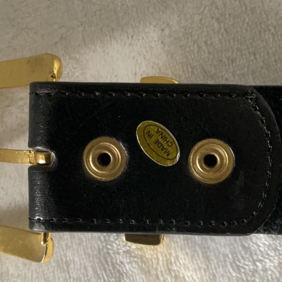 Gold Buckle studded punk rock metal belt - Picture 4 of 5